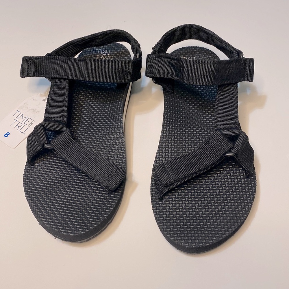Time and Tru Women’s Black Nature Sandals